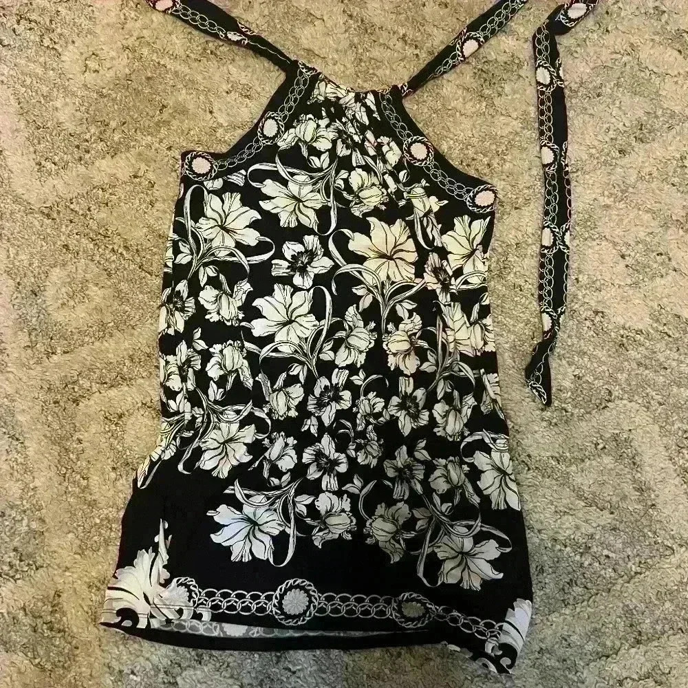 White House Black Market Blouse